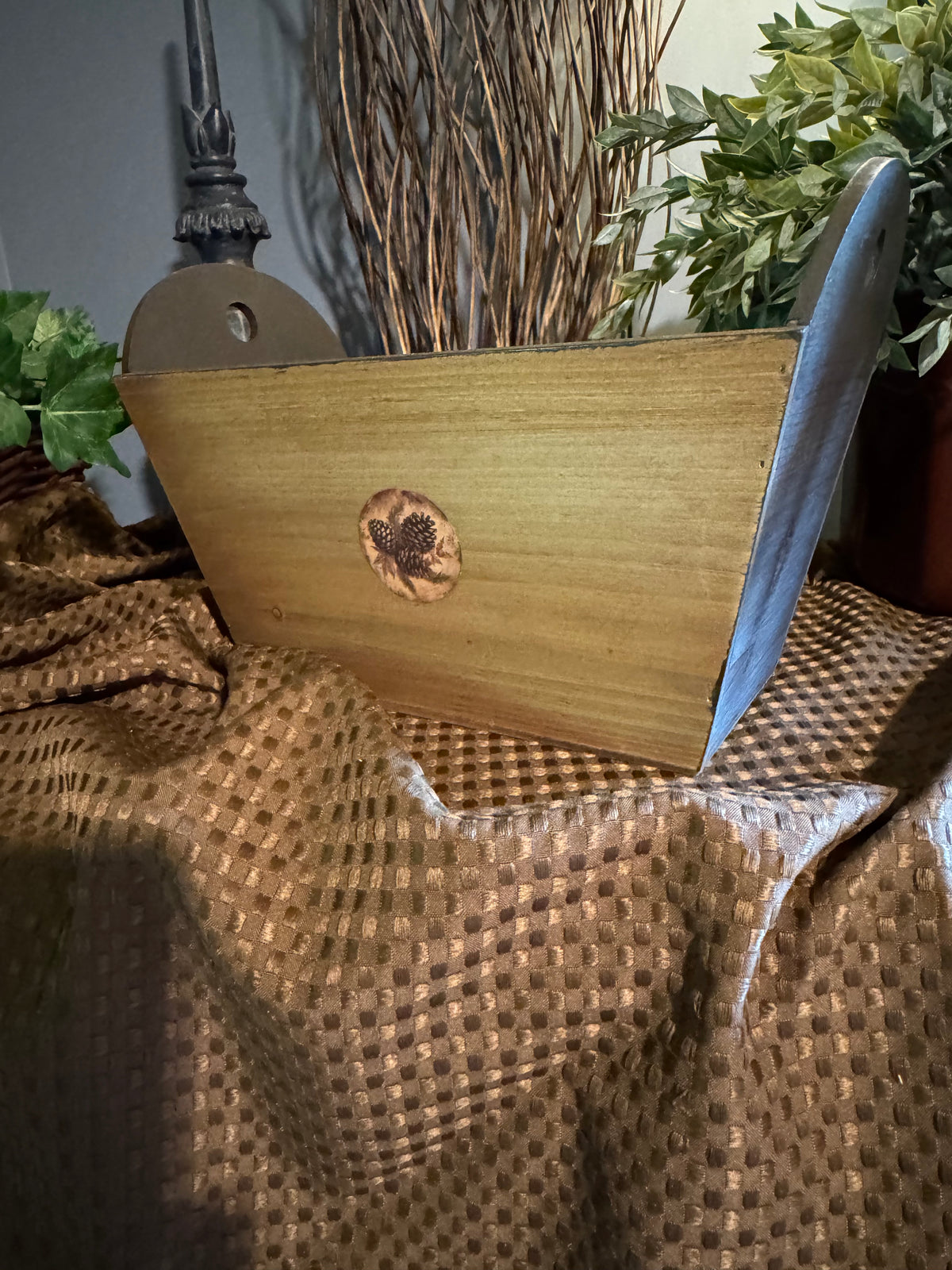 Vintage Woodpecker Planter Box | Rustic Botanical Home Decor