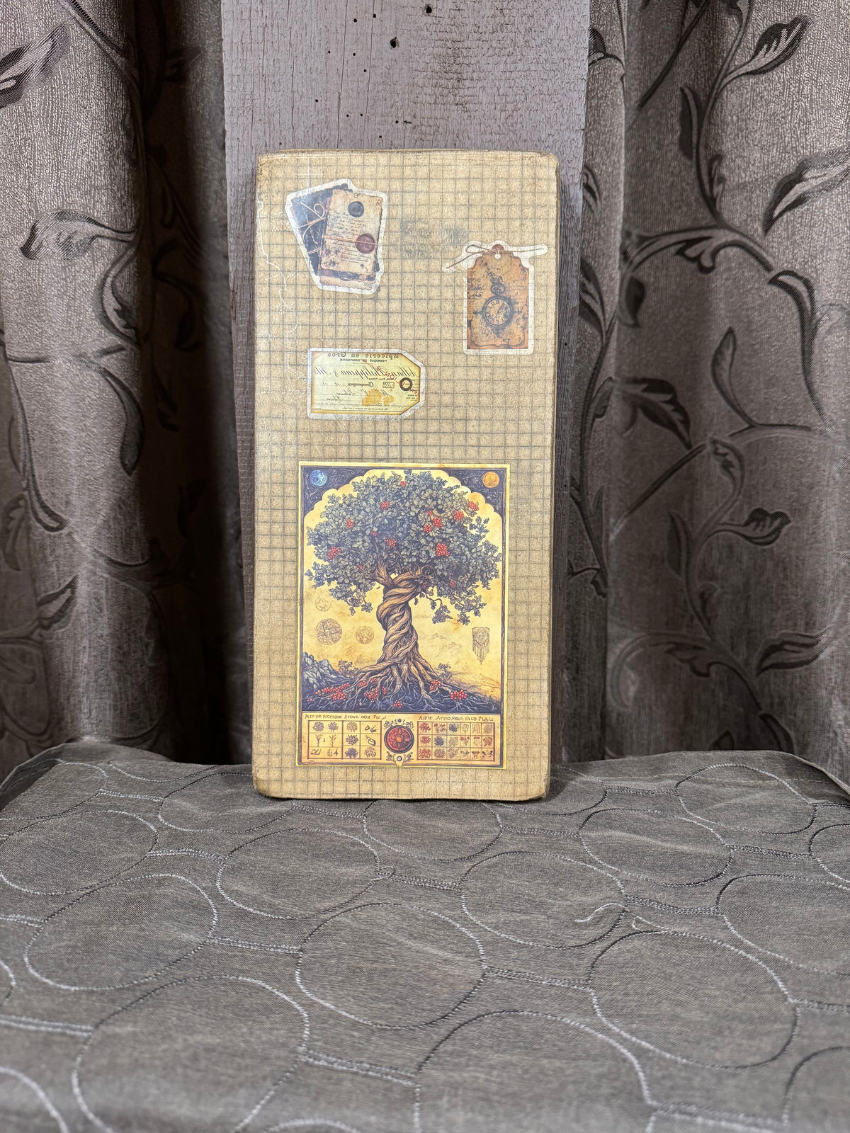 Twisted Root Plaque