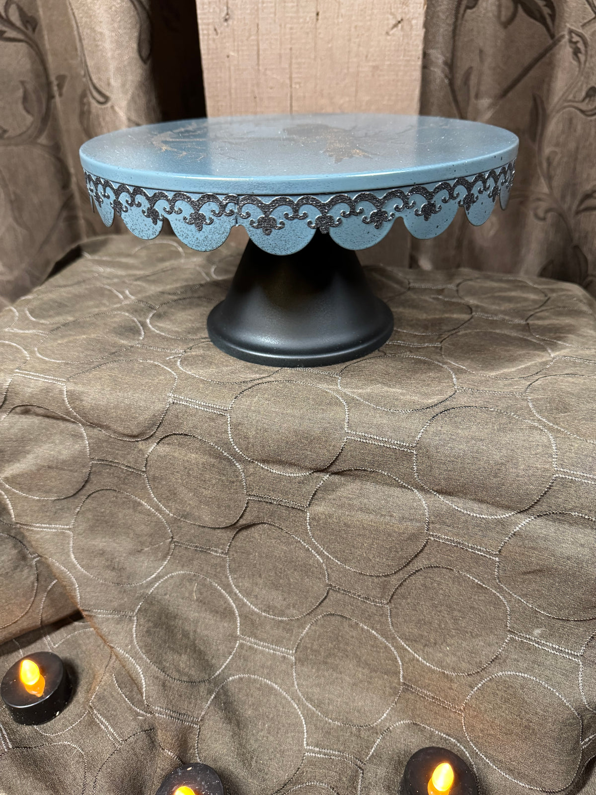 Raven in Teal Cake Tray