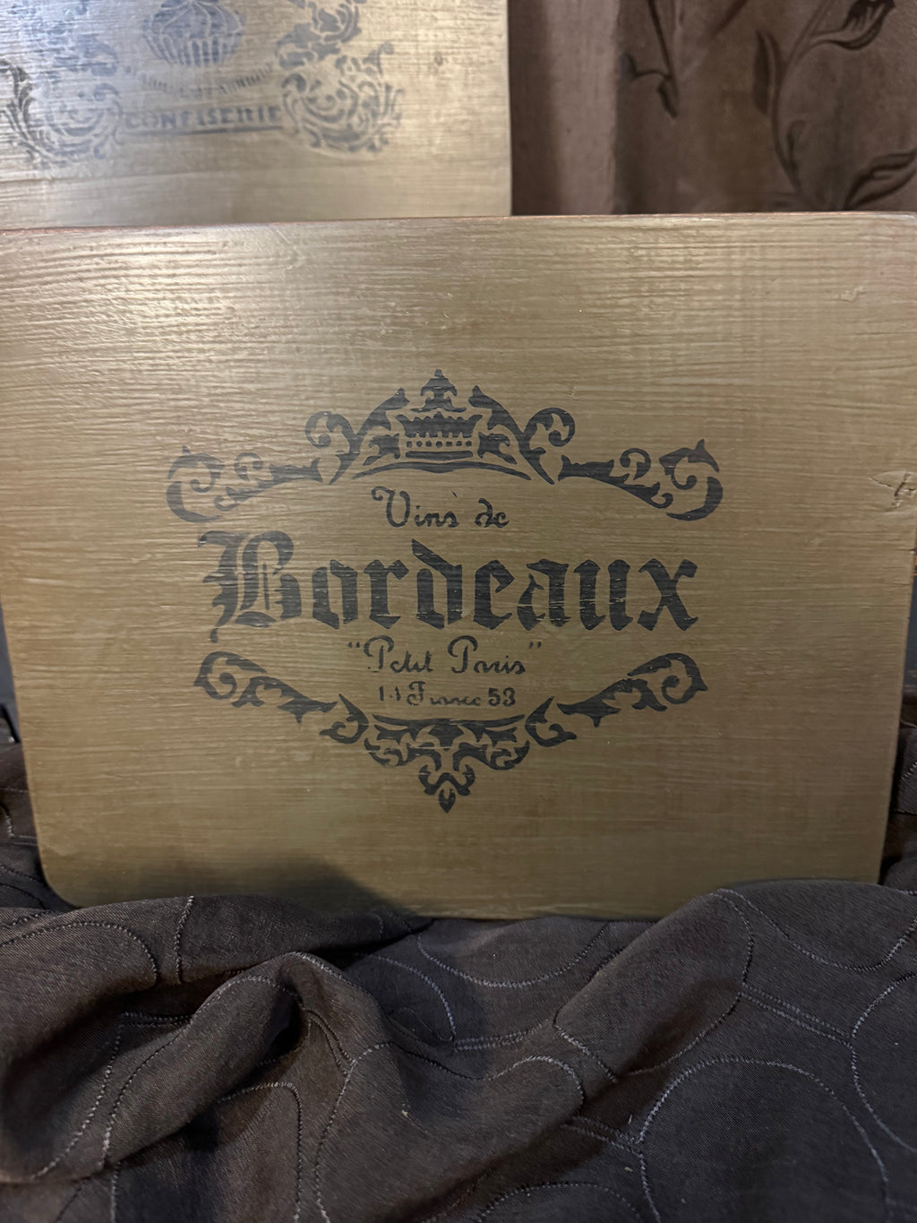 Bordeaux-Patisserie-Le Jardinier Cutting Boards