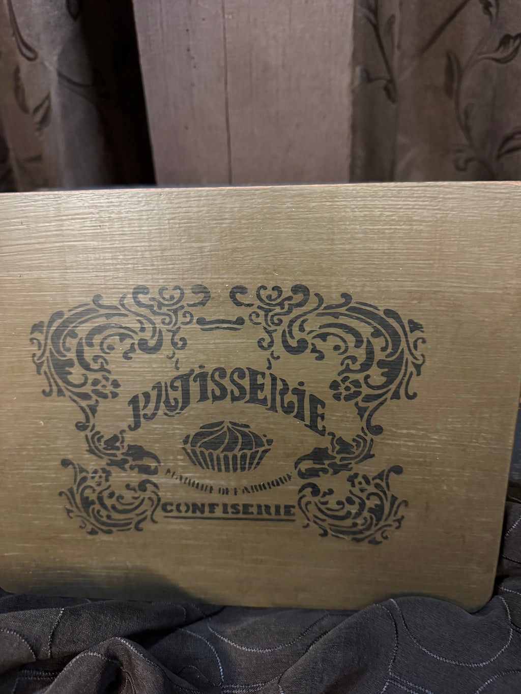 Bordeaux-Patisserie-Le Jardinier Cutting Boards