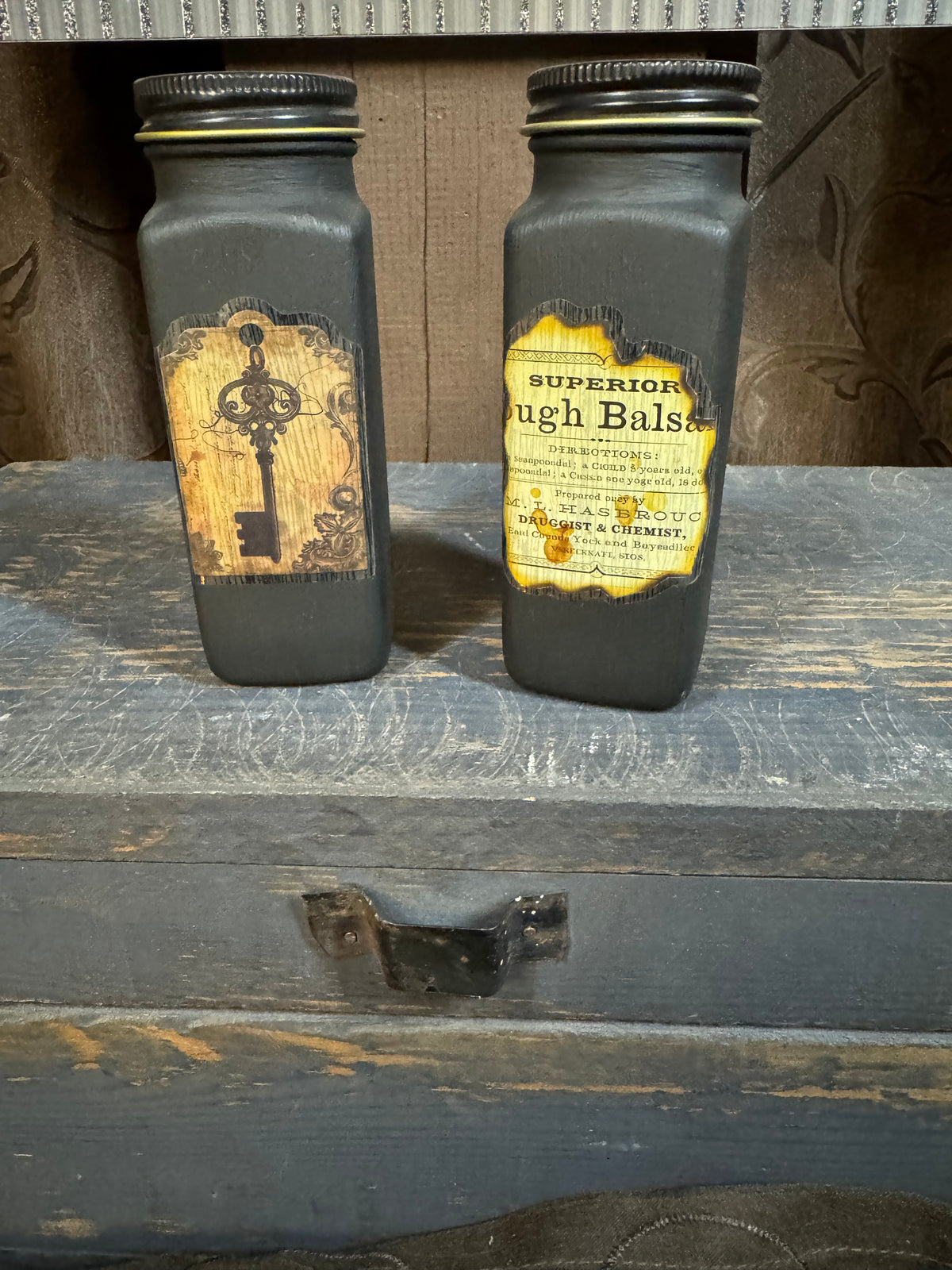 W since 1868 Apothecary